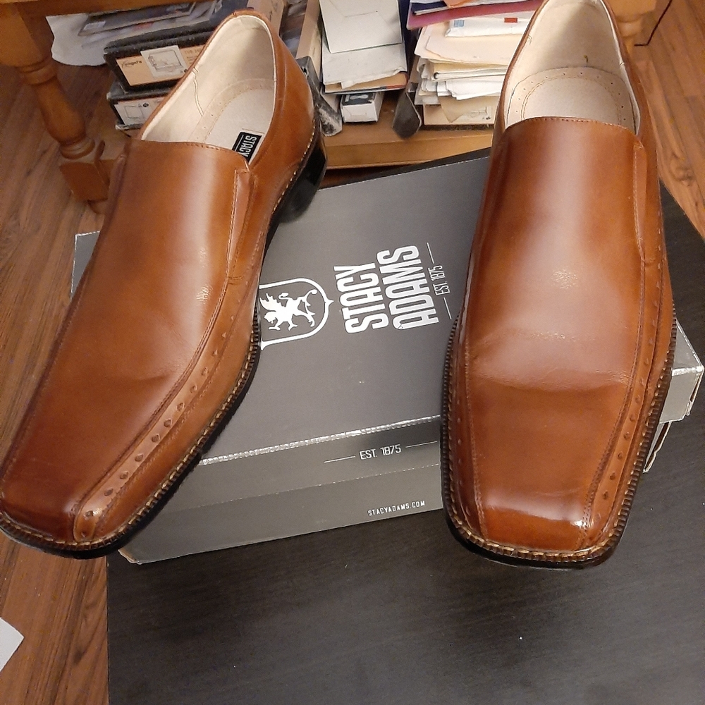 Mens shoes